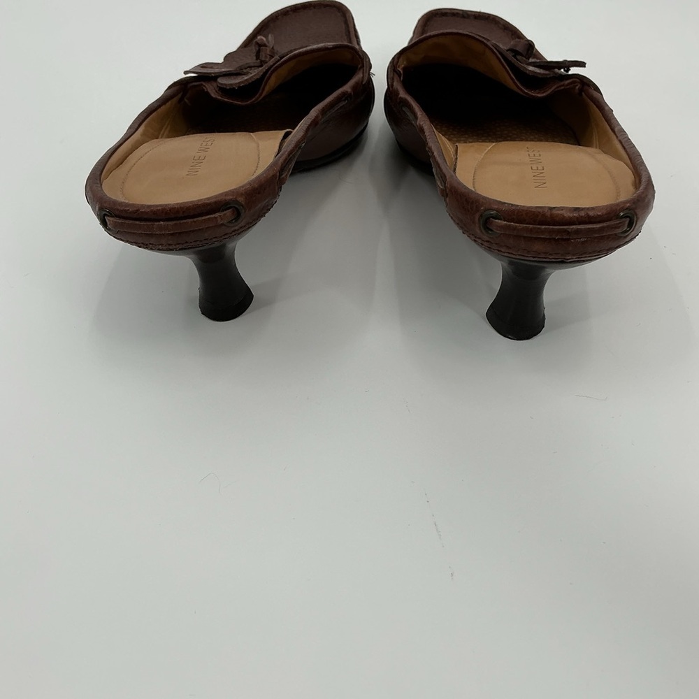 Nine West Ladies Brown Leather Slip-On Kitten Mules with Floral Tassel Accent - Picture 3 of 13